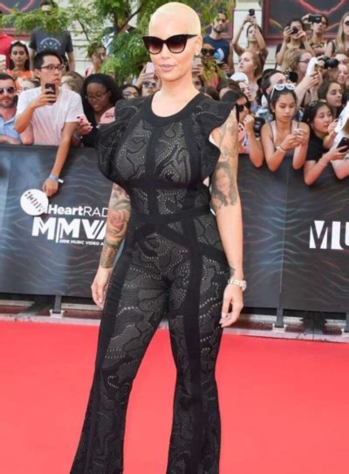 Amber Rose Bra Size, Age, Weight, Height, Measurements
