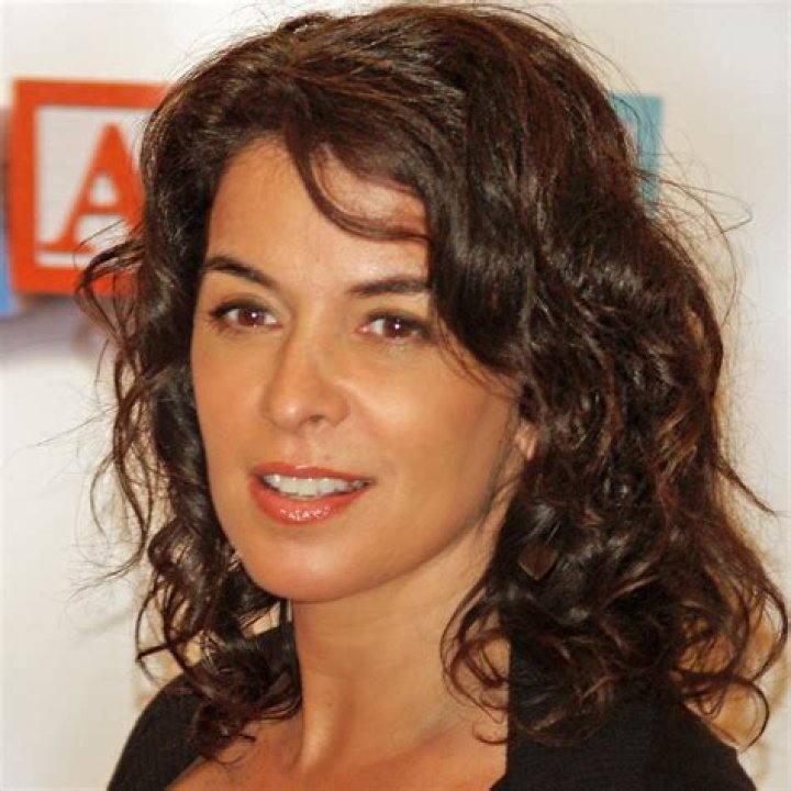Annabella Sciorra Net Worth