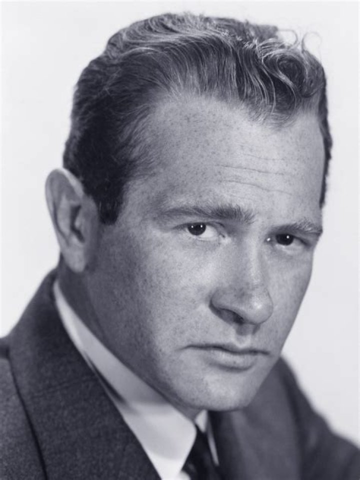 Darren McGavin Darren McGavin