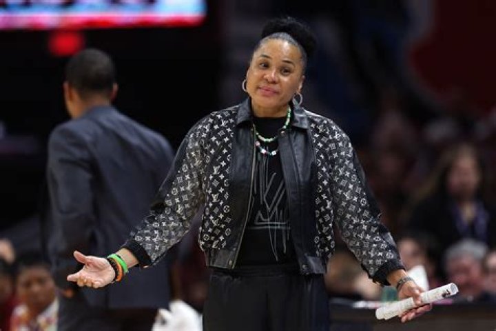 Where did Dawn Staley go to college? 1 Dawn Staley