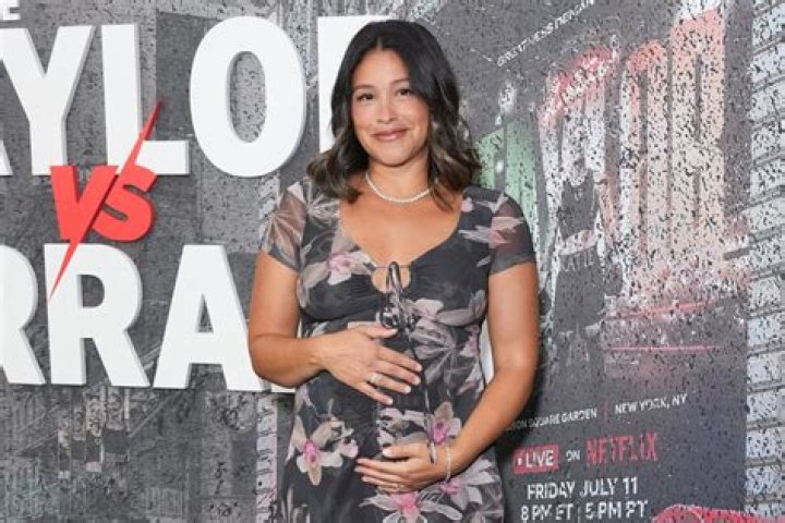 What disease does Gina Rodriguez have? Hashimoto’s disease explained 1 Gina Rodriguez 1
