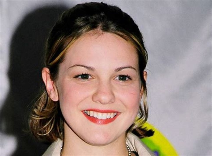 Larisa Oleynik Bra Size, Age, Weight, Height, Measurements