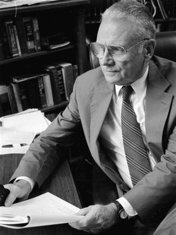 Lee H. Hamilton