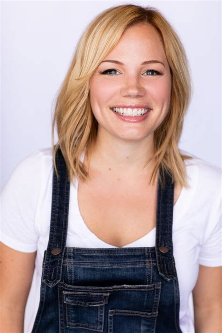 Lisa Schwartz Biography