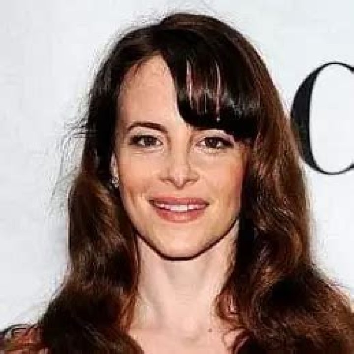 Maria Dizzia Net Worth