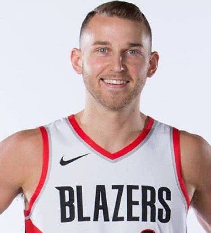 Nik Stauskas Biography