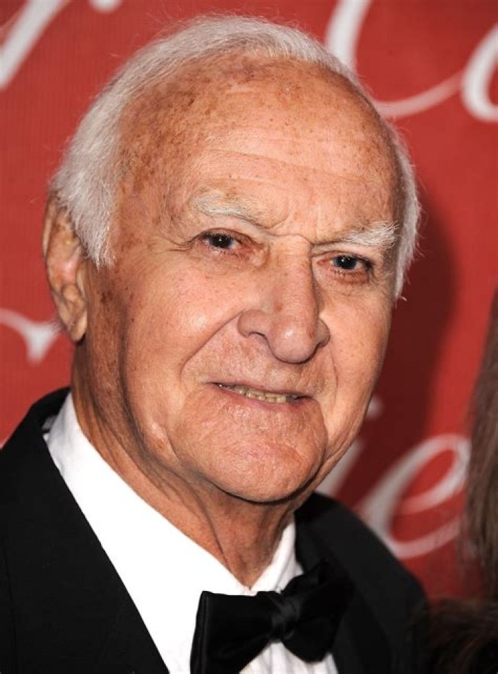 Robert Loggia Robert Loggia