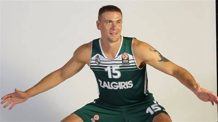Robertas Javtokas Robertas Javtokas