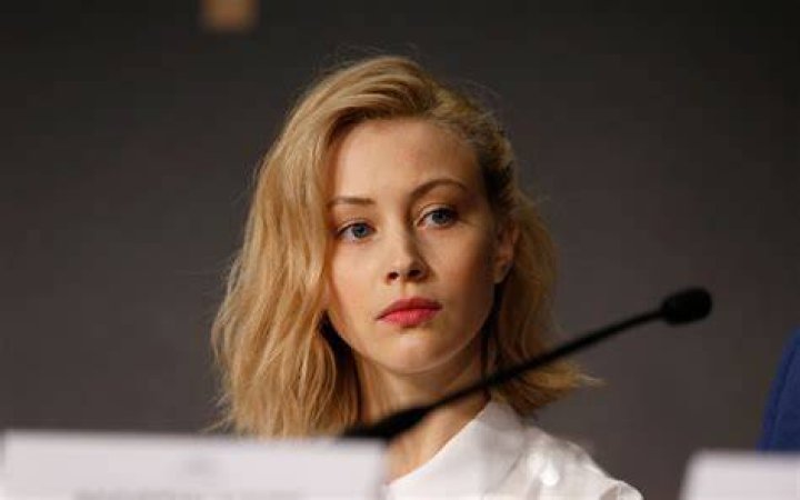 Sarah Gadon Sarah Gadon