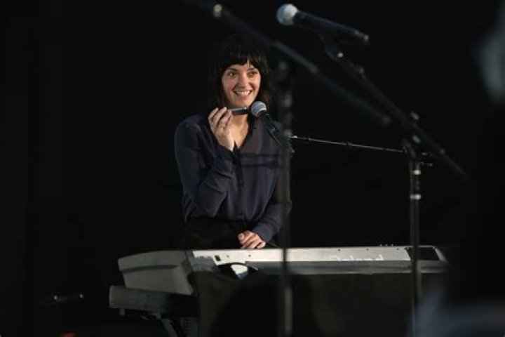 Sharon Van Etten Net Worth