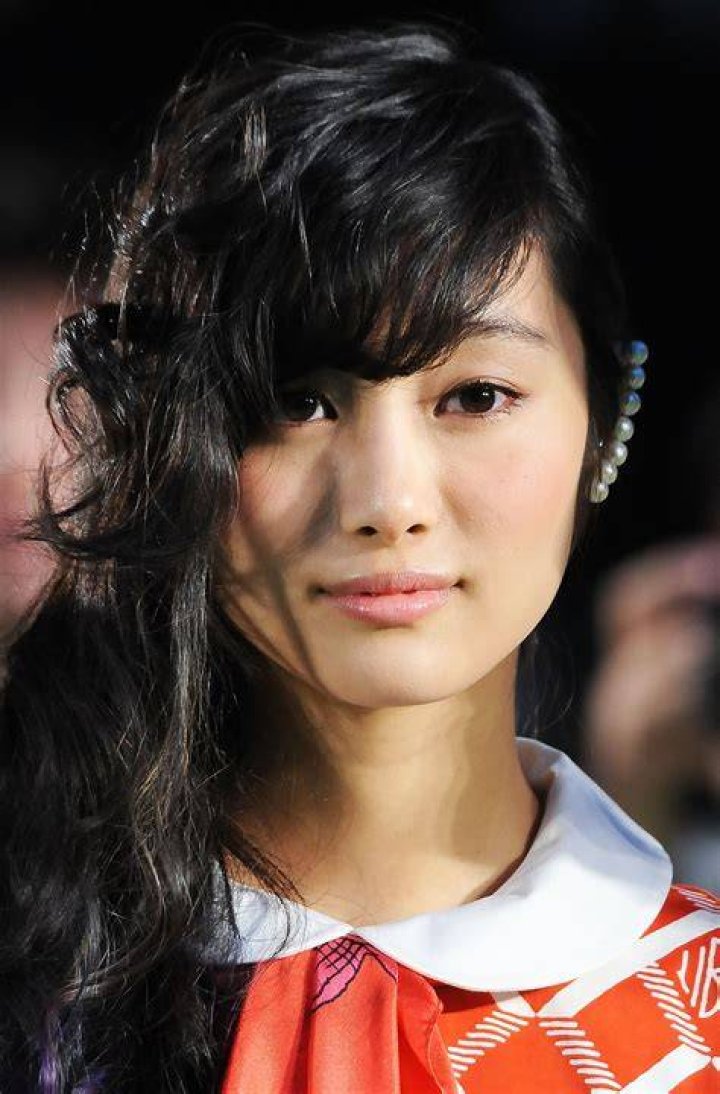 Shiori Kutsuna Shiori Kutsuna