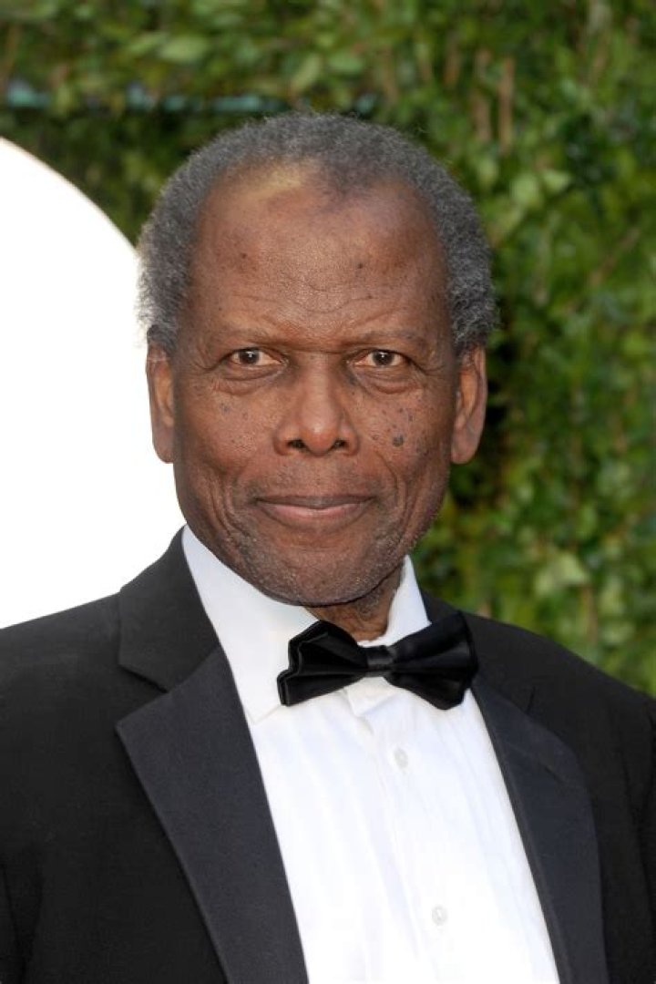 Is Sidney Poitier still alive? 1 Sidney Poitier