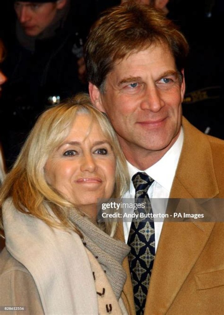 Simon MacCorkindale Simon MacCorkindale