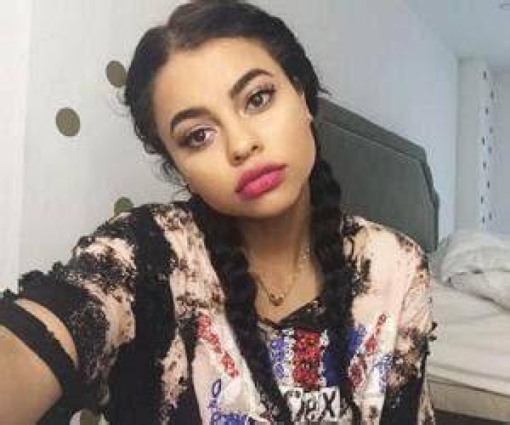 Simplynessa15 Biography