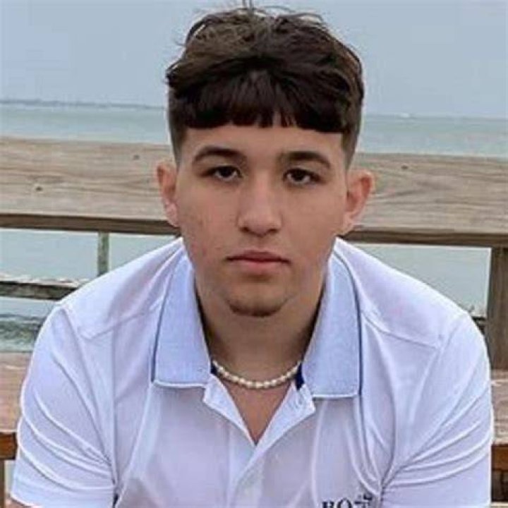 Willy Cuh Biography